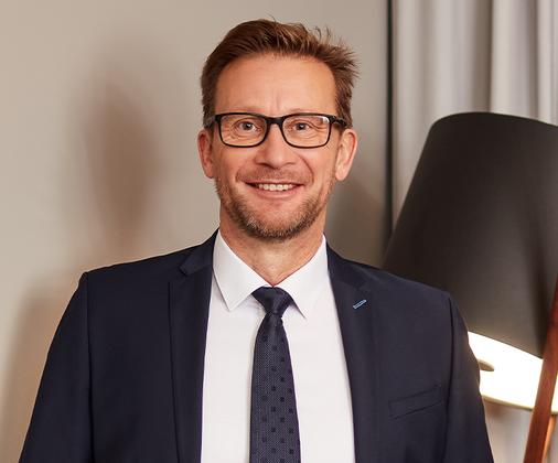 Dr. Frank Döring